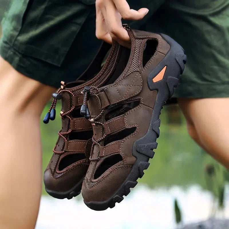 Summer Men Beach Shoes with Hollowed Out Water Wading Shoes Lightweight Slippers
