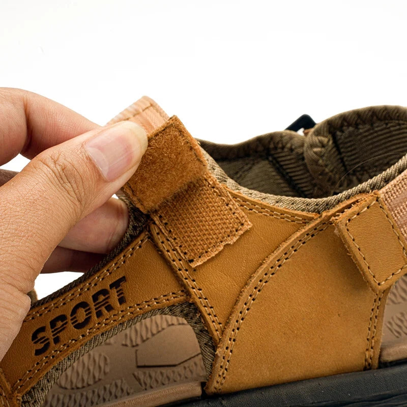Lightweight Men Leather Sandals Comfortable Beach Slippers Soft Casual Sneakers