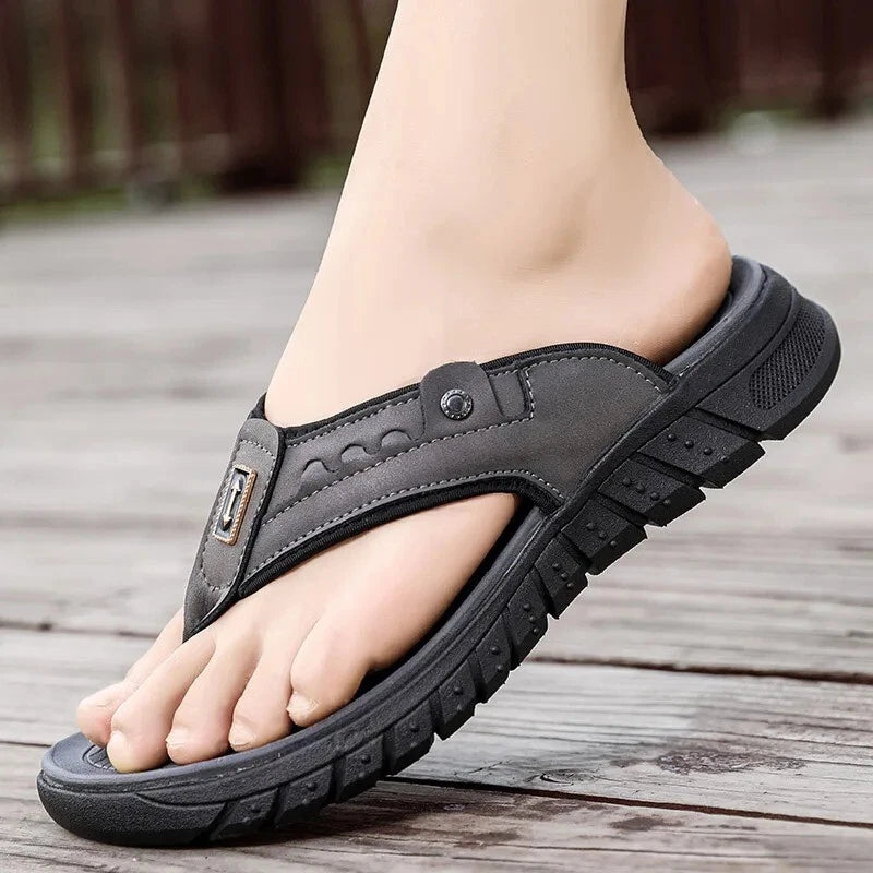 Men's Flip Flops Slippers Summer Outdoor Thick Soled Beach Shoes Sandals Shoes