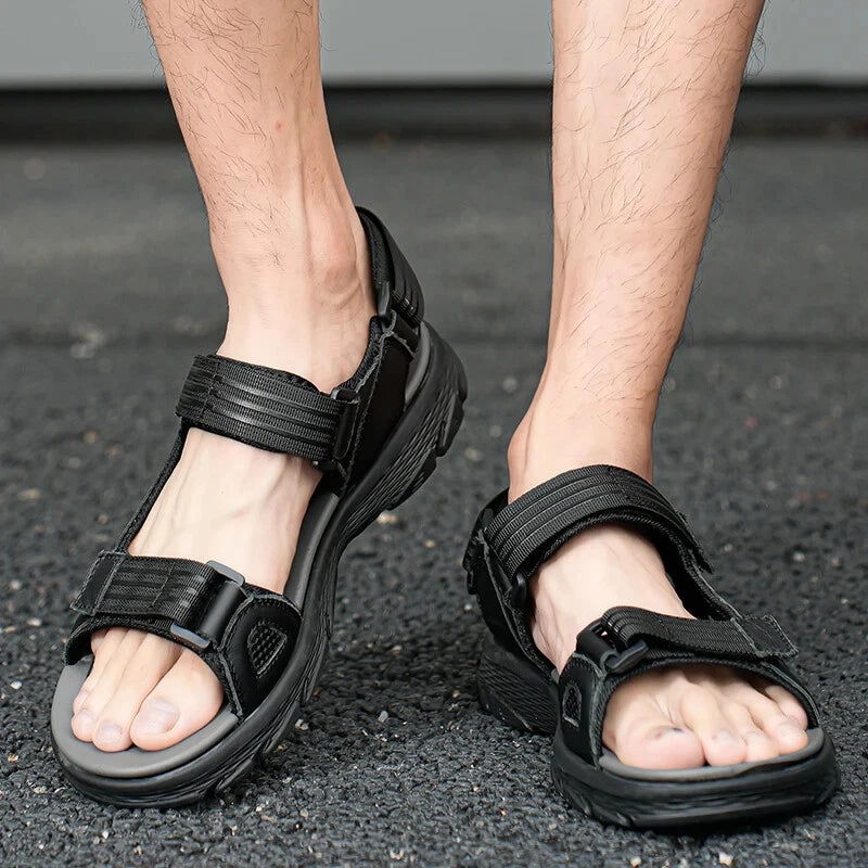 Lightweight Men Leather Sandals Comfortable Beach Slippers Soft Casual Sneakers