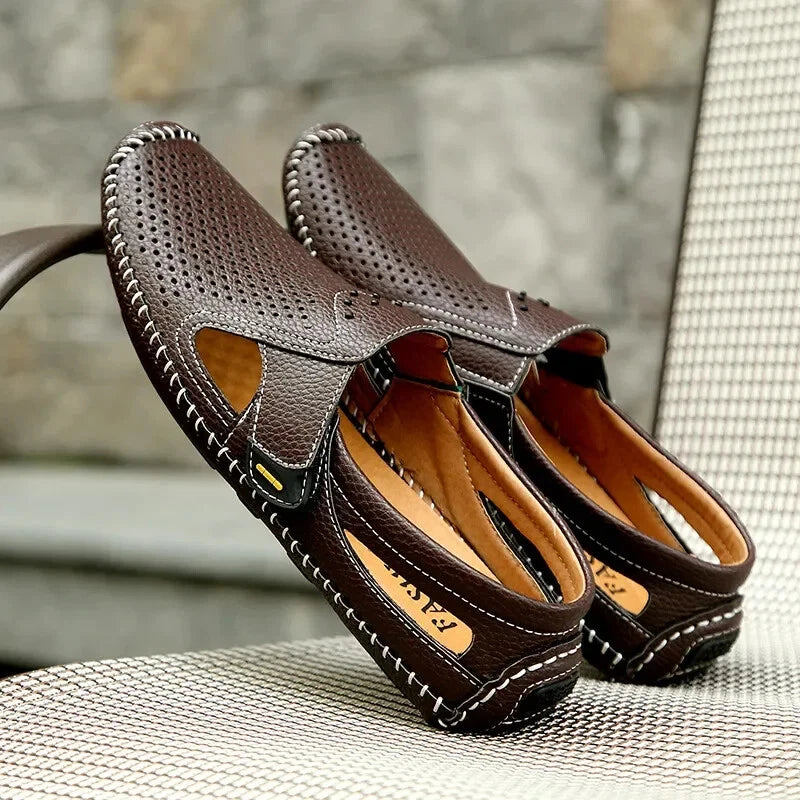 Men's Sandals Summer Leather Breathable Beach Slippers Flat Soft-Soled Shoes