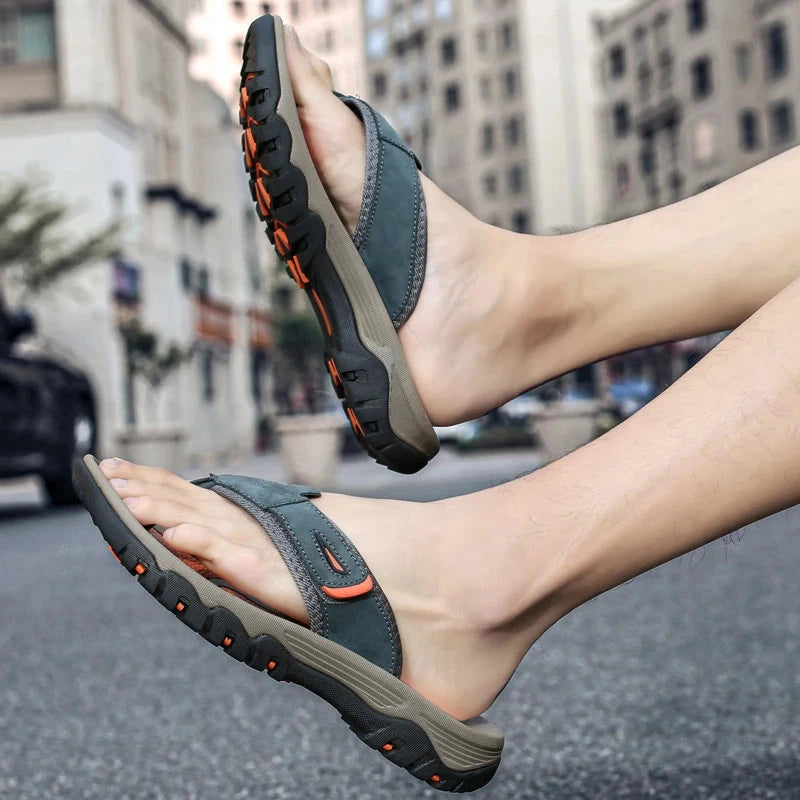 Men's Summer Leather Slippers Breathable Outdoor Beach Sandals Flip Flops