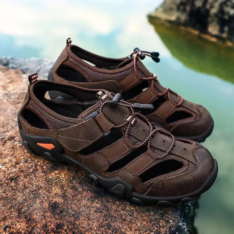 Summer Men Beach Shoes with Hollowed Out Water Wading Shoes Lightweight Slippers