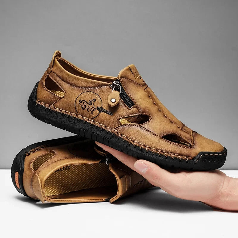 Comfortable Men Sandals Breathable Flat Beach Slippers Classic Handmade Sneakers