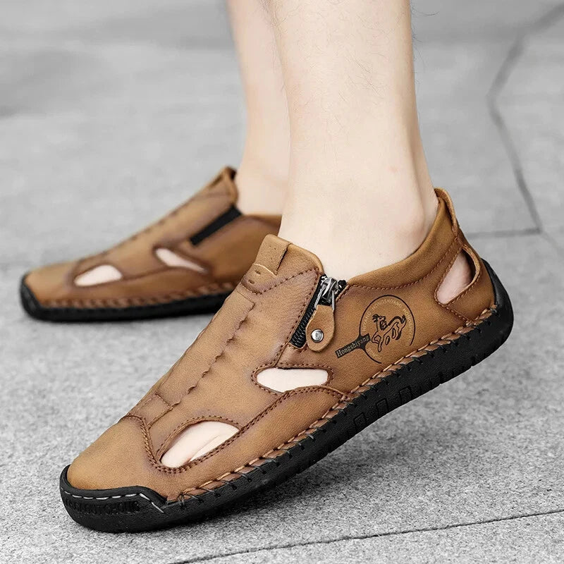 Comfortable Men Sandals Breathable Flat Beach Slippers Classic Handmade Sneakers