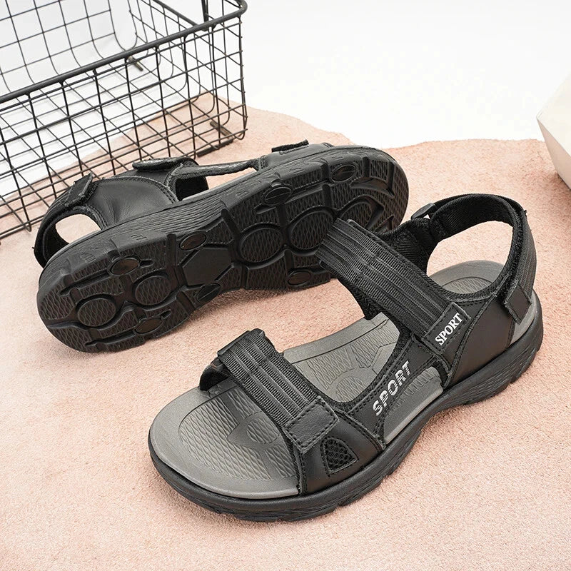 Lightweight Men Leather Sandals Comfortable Beach Slippers Soft Casual Sneakers