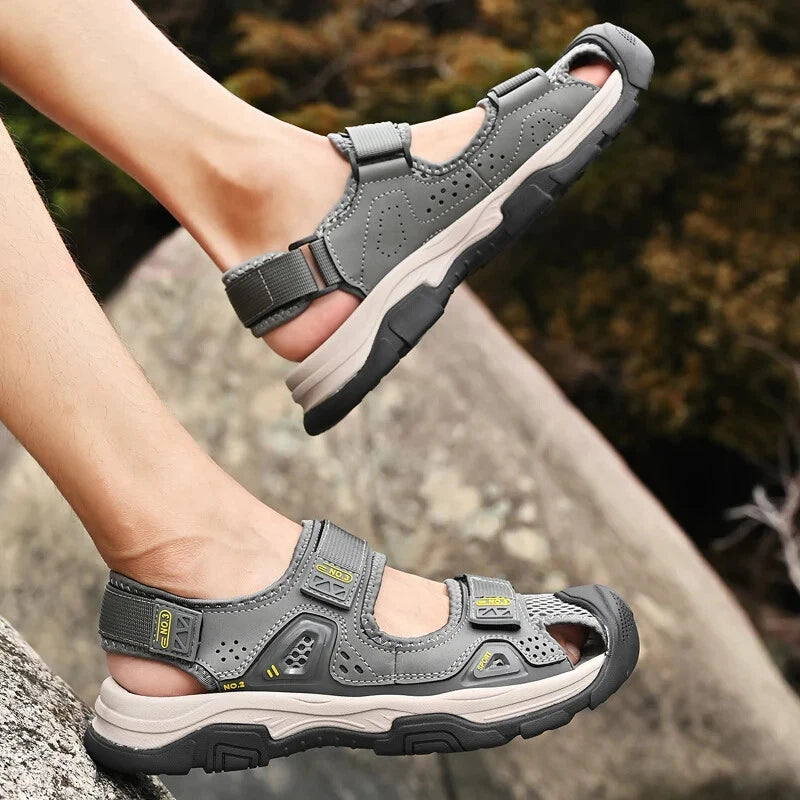 Men's Handmade Sandals Non-slip Casual Sneakers Comfortable Soft Beach Slippers