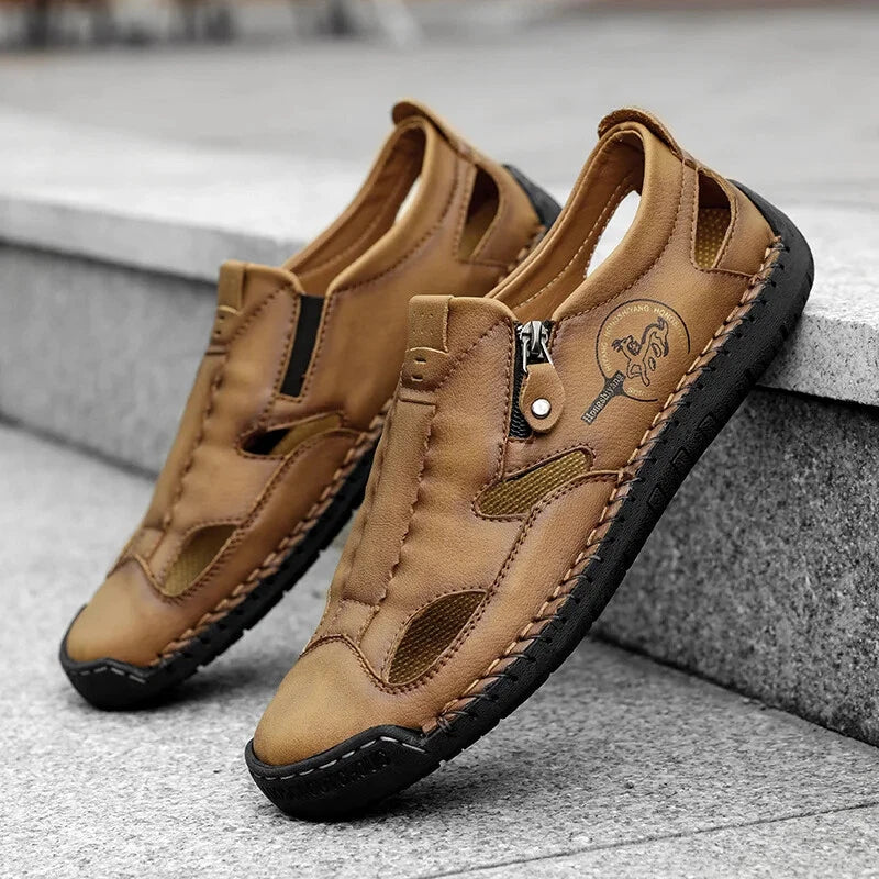 Comfortable Men Sandals Breathable Flat Beach Slippers Classic Handmade Sneakers