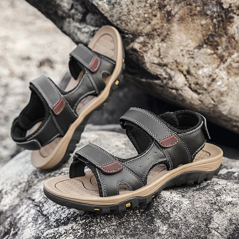 Fashion Summer Beach Slipper Men Sandals Comfortable Breathable Walking Shoes