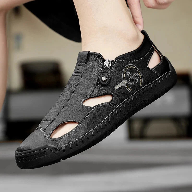 Comfortable Men Sandals Breathable Flat Beach Slippers Classic Handmade Sneakers