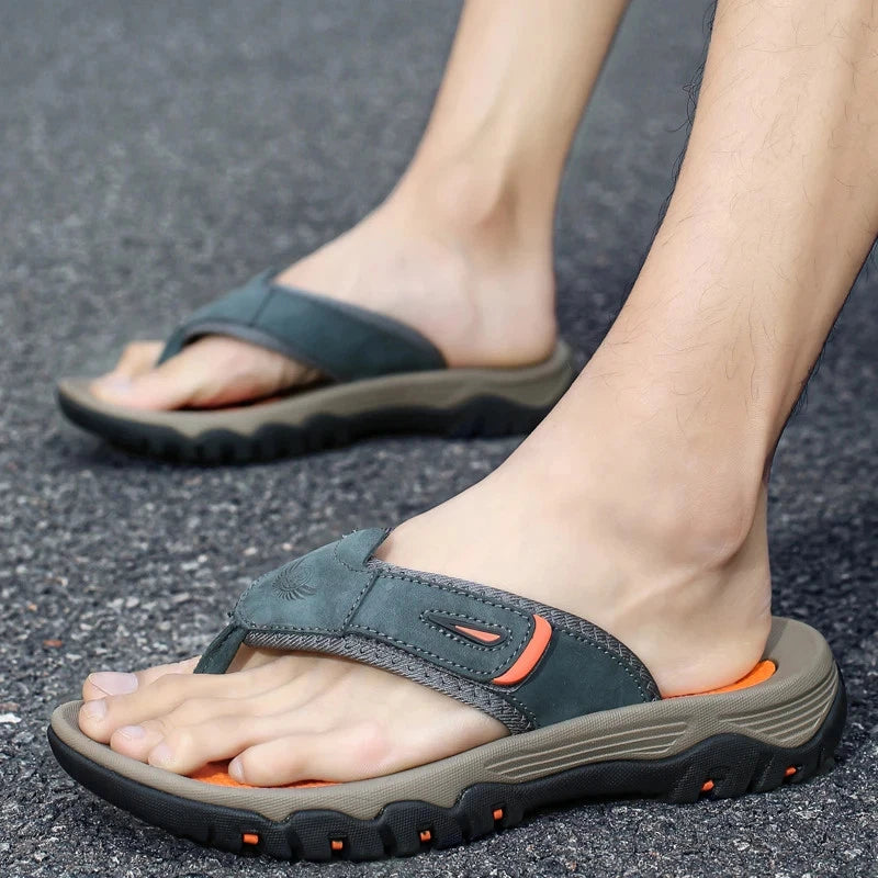 Men's Summer Leather Slippers Breathable Outdoor Beach Sandals Flip Flops