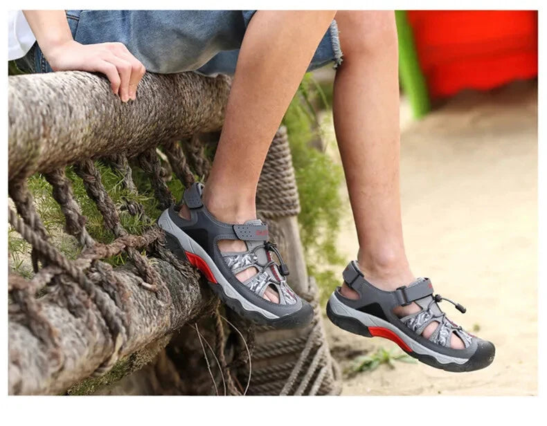 Classic Men Sandals Breathable Beach Slippers Handmade Light Casual Sneakers