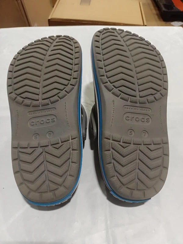 UsedLikeNew_Crocs Unisex-Adult Crocband Clog, Charcoal/Ocean, 5 Men/7