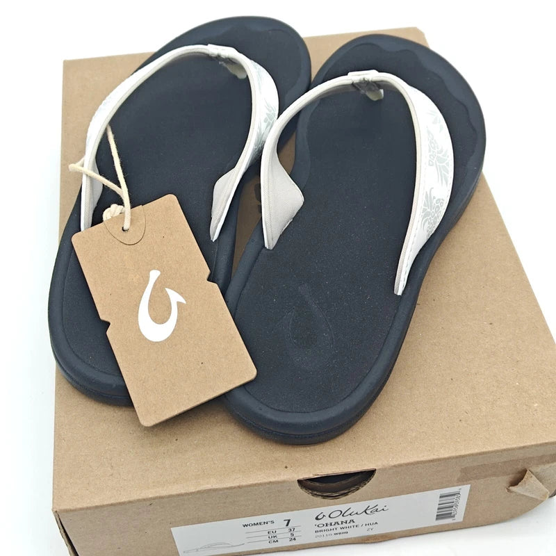 OluKai Ohana 20110-WBHQ Women White Sandals Arch Support Flip Flop Sz 7/9